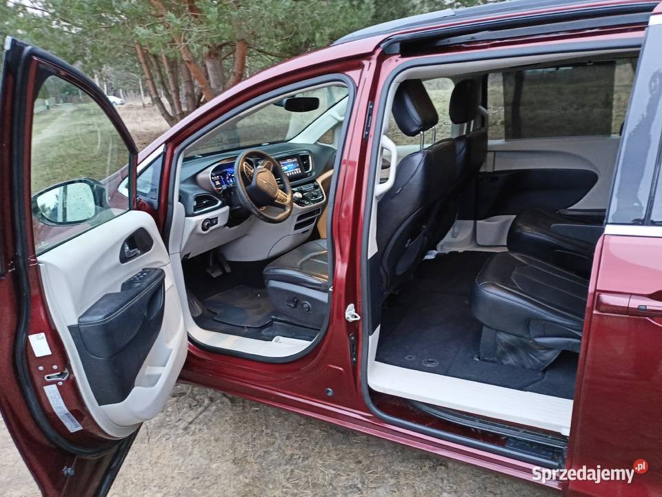 Chrysler Voyager Pacyfica 2020 36