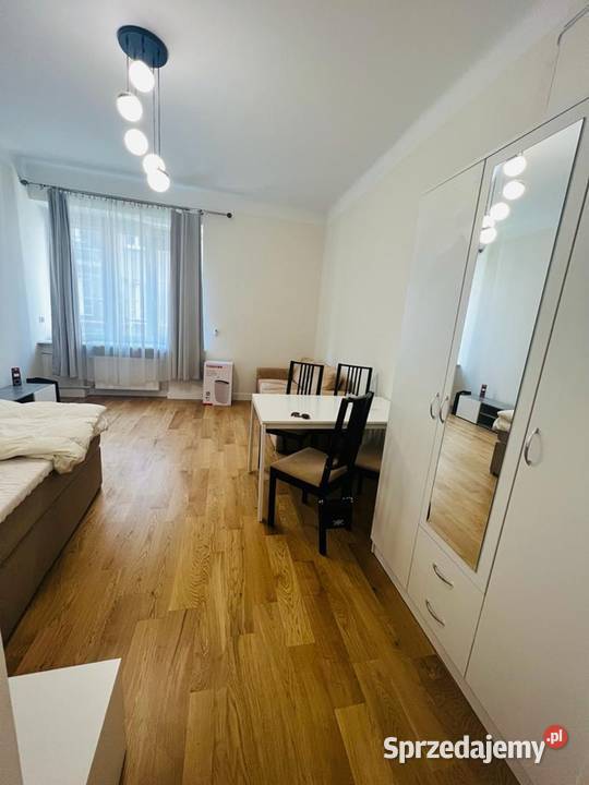 Kawalerka w świetnej lokalizacji 26 m własność Warszawa