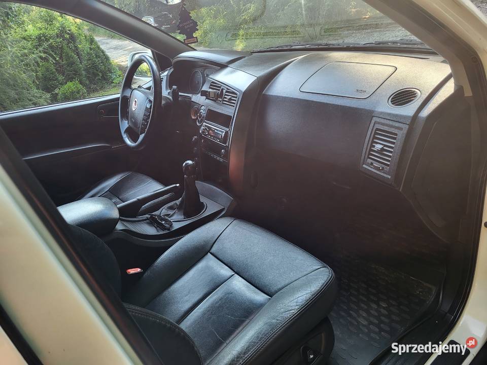 Piękny pick up ssangyong action sport Miękinia sprzedam