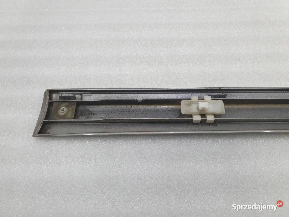 LISTWA DRZWI LEWY PRZÓD MERCEDES W203 2036904962