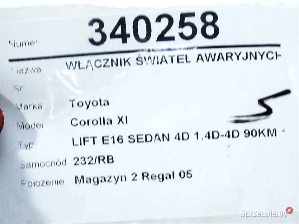 WŁĄCZNIK ŚWIATEŁ AWARYJNYCH TOYOTA COROLLA E18