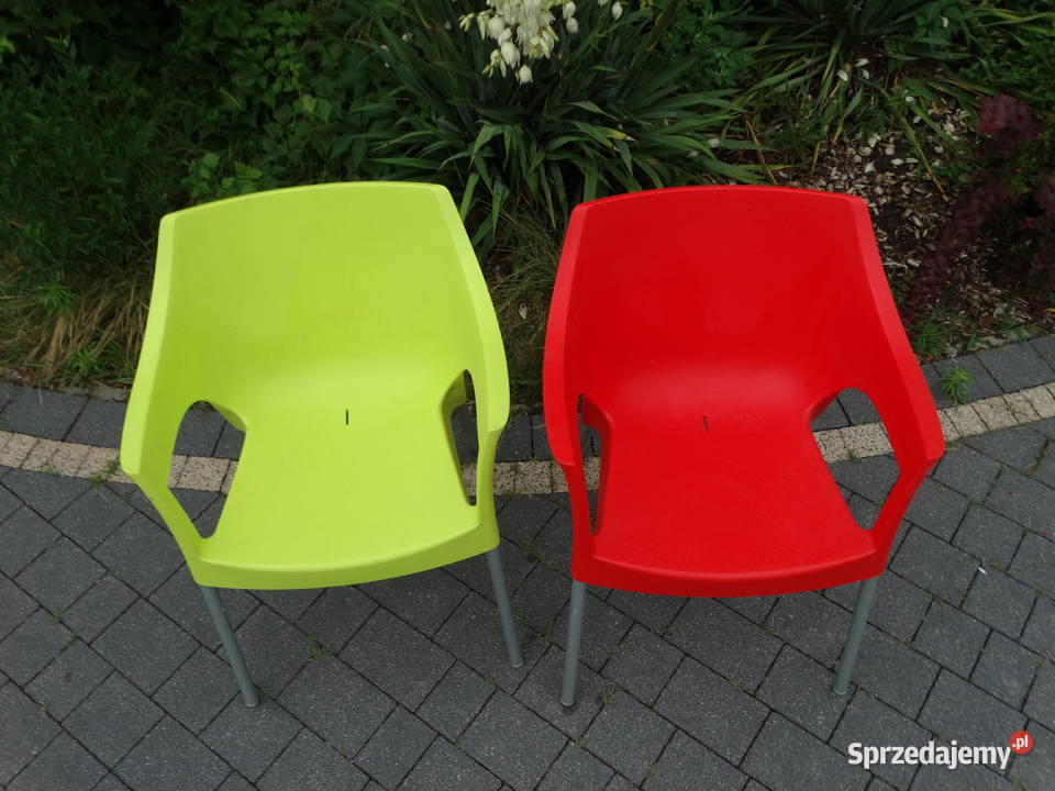 Dwa Hiszpańskie krzesła z tworzywa sztucznego lubelskie Biłgoraj