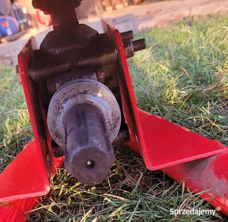 Rozsiewacz do nawozu nieuszkodzony