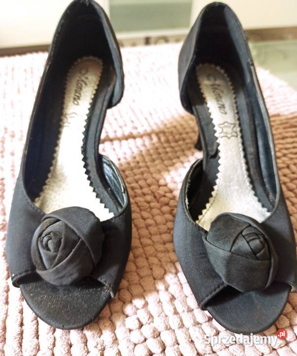 czarne szpilki z różą Częstochowa