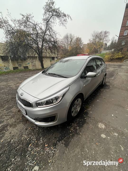 Kia Ceed salon polska 14 CRDi bezwypadkowy elektryczne lusterka śląskie