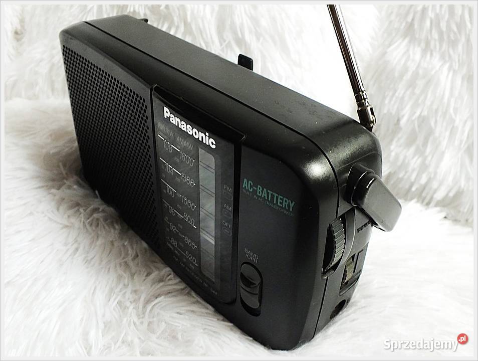 Przenośne małe radio Panasonic RF544 z lat 70