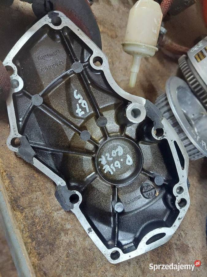 Triumph 675 pokrywa dekiel prawa osłona rozrządu Pokrywy i osłony silnika dolnośląskie