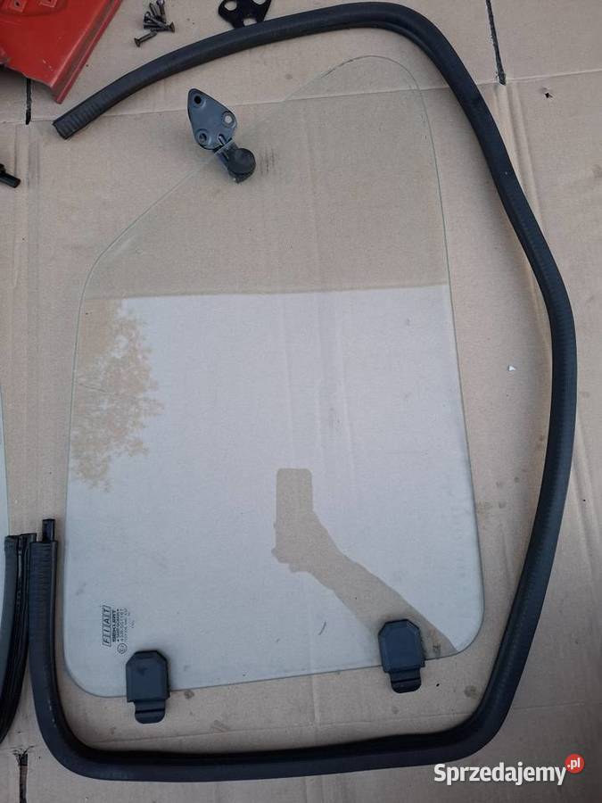 Szyby uchylne uchylane Fiat 126p Maluch osobowe Strzelce Opolskie