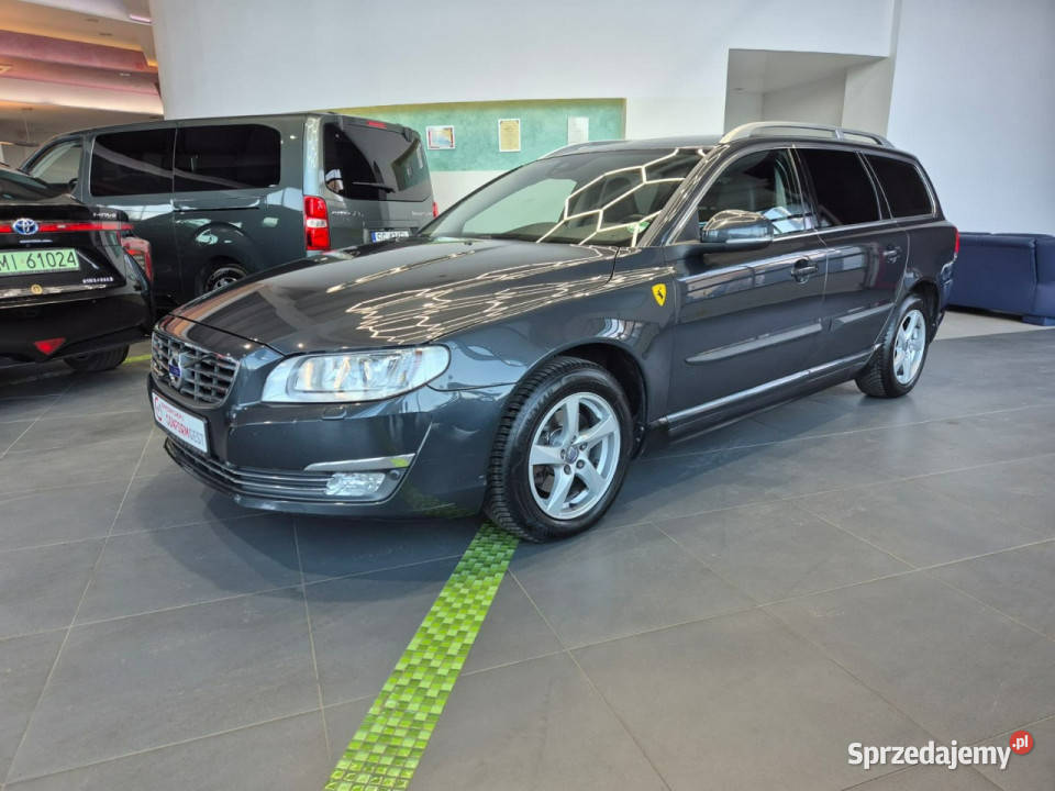 Volvo V70 Volvo V70 D3 SUMMUM BEZWYPADKOWY Kombi Łaziska Górne sprzedam