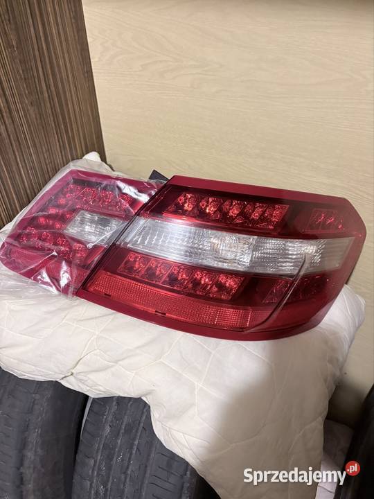 Oświetlenie zewnętrzne reflektory lampy podkarpackie