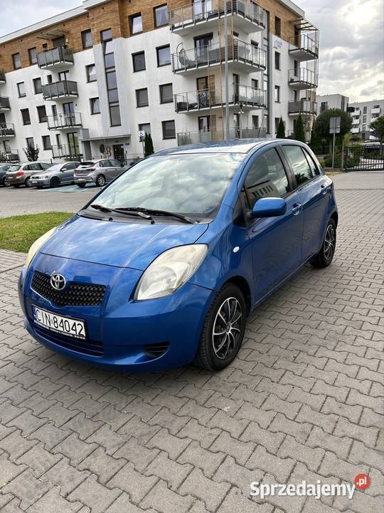 Toyota Yaris 10 benzyna klima sprawna 2006 Hatchback Inowrocław