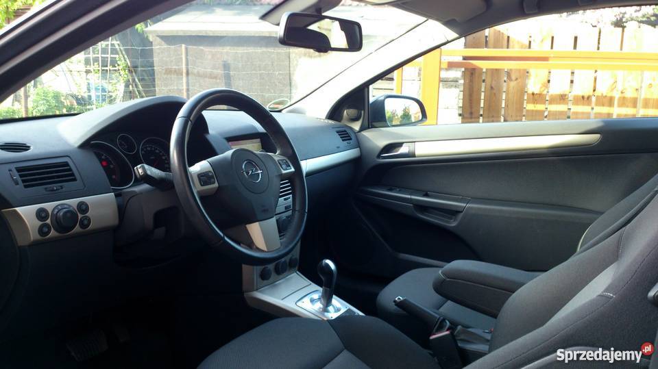 Opel Astra GTC diesel automat klima sport 2/3 Komorniki