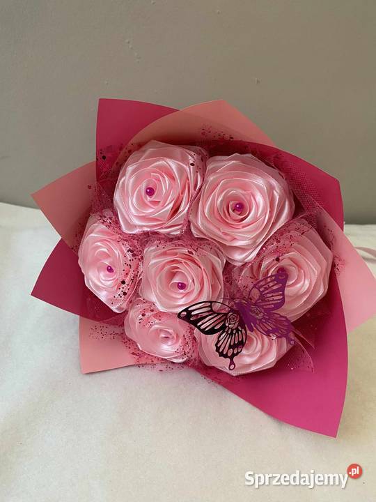 Uroczy mały bukiet 7 róż ze wstążki w odcieniach Dąbrowa Górnicza sprzedam