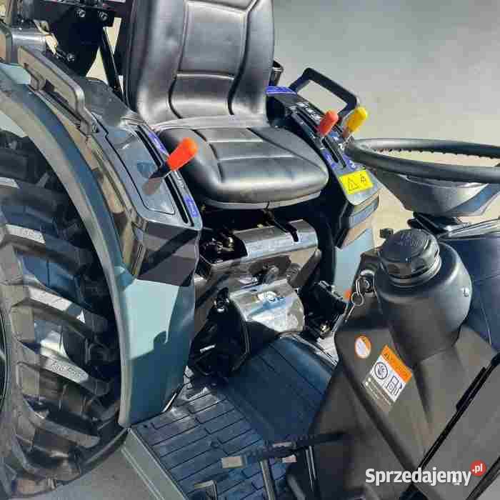 Hinomoto HM3030 30hp 4x4 GREAT edition GRAY Biskupice