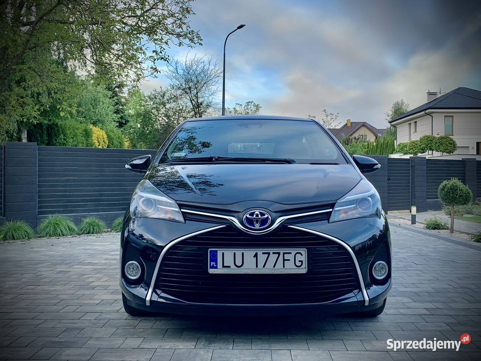 Toyota Yaris Hybrid 15 Stan idealny wersja full Lublin