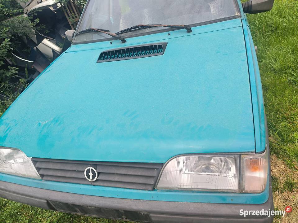Polonez Caro maska przednia z wlotem 92 zawiasy osobowe Stalowa Wola sprzedam