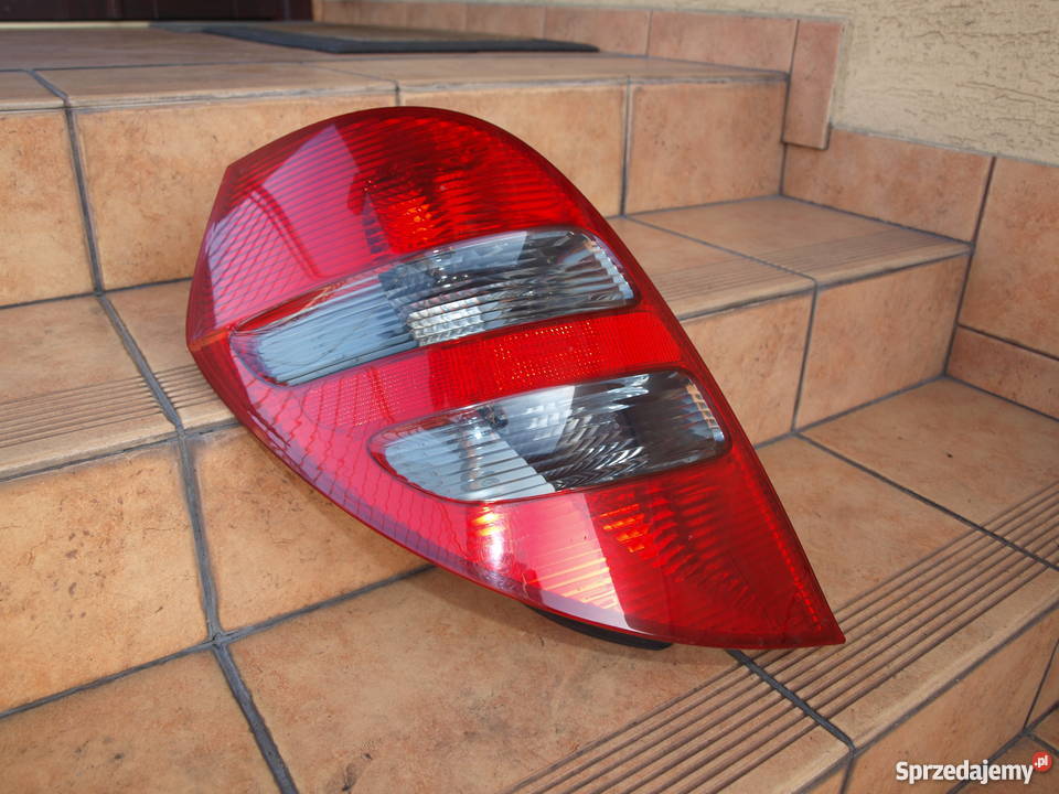 Mercedes A klasa Avantgarde lampa lewa tył 2004 Kalisz