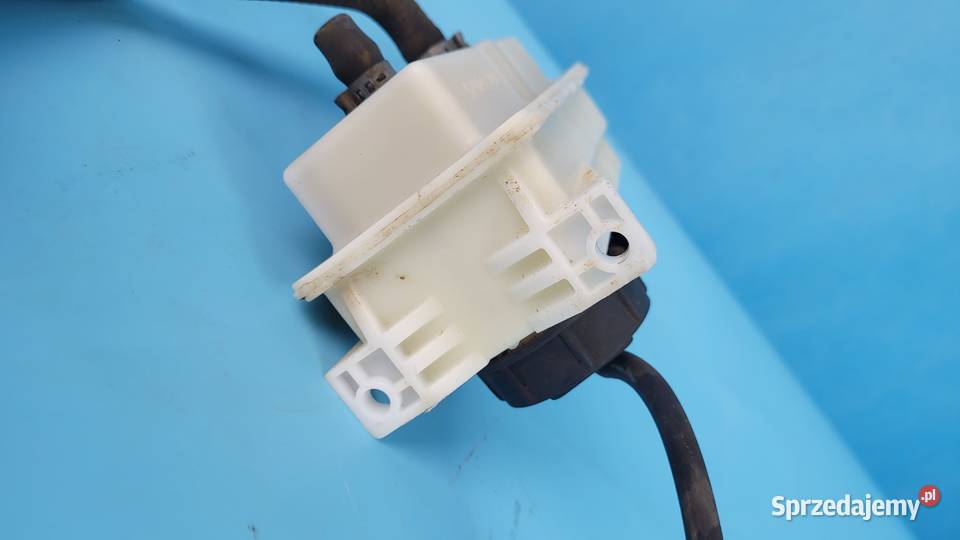 CASE IH PUMA 145 12r ZBIORNIK PŁYNU HAMULCOWEGO