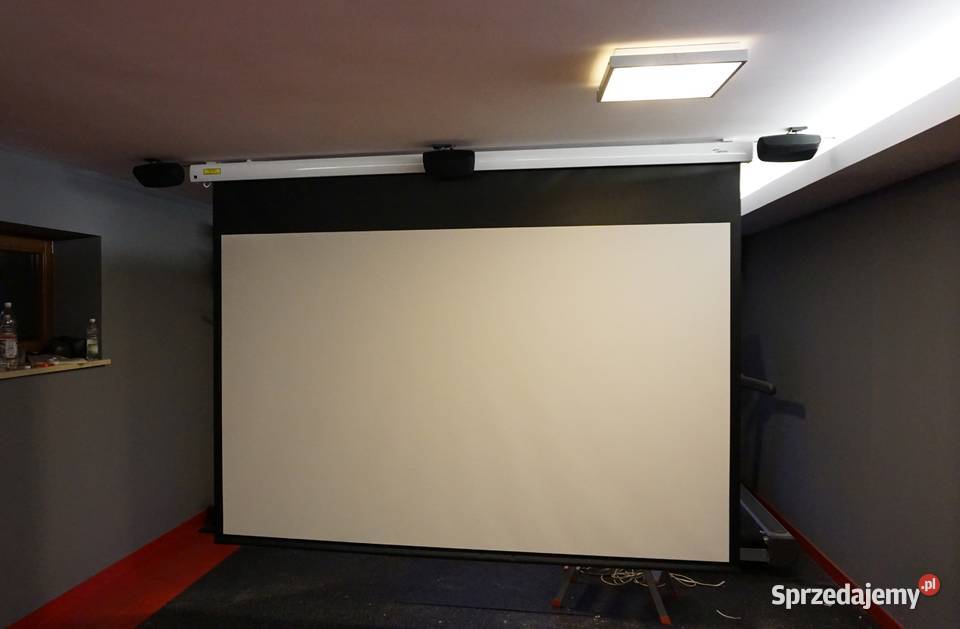 Ekrany projekcyjne Suprema Screen dostawa i Kraków