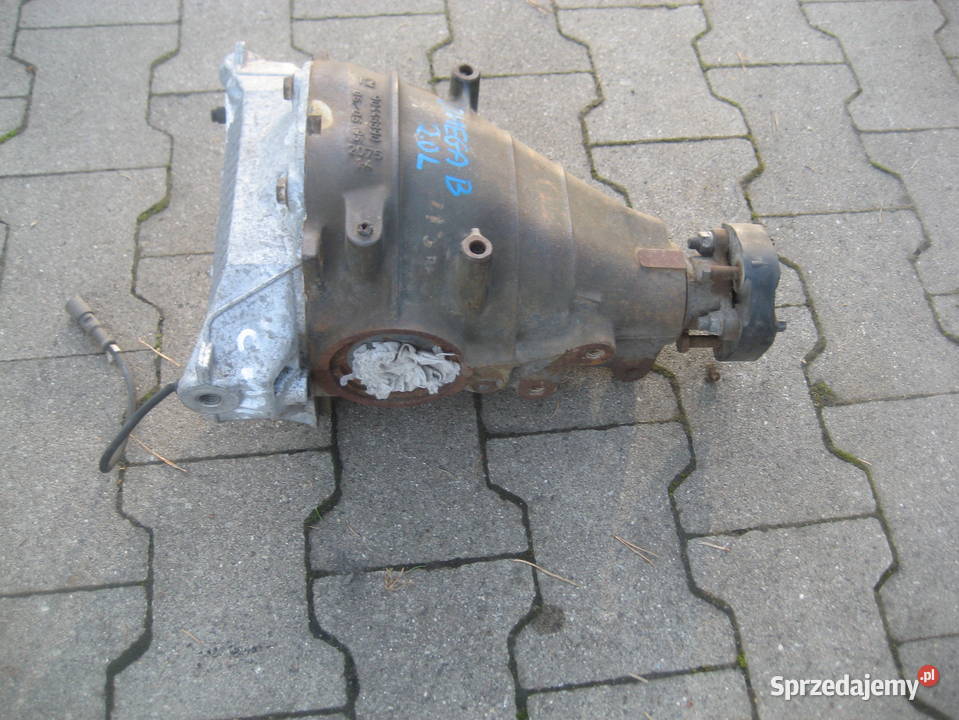 opel omega b 20 benzyna 16v most tył 90446890 osobowe Rakoniewice