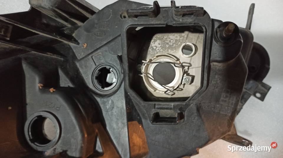 Lampa przednia prawa Renault Twingo II 2 przód Dębica