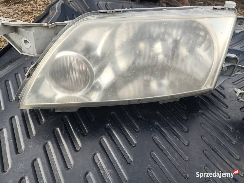 Lampa przednia przód prawa lewa Mazda Premacy Szczecin