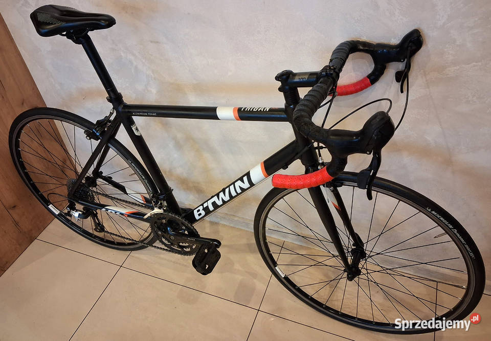 Duży rower szosowy Triban 500 stan koła 28 Zawiercie sprzedam