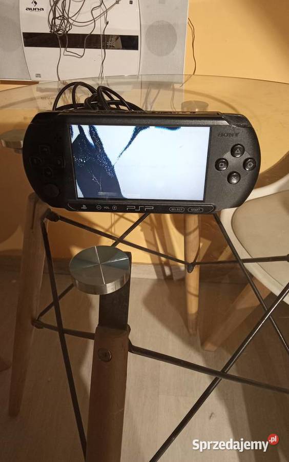Sprzedam Konsole PSPE104 Pro Sony Uszkodzona Golub-Dobrzyń sprzedam
