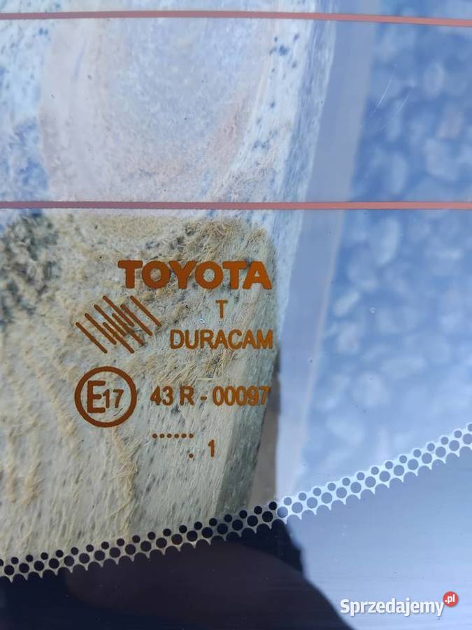 Szyba Toyota Verso 0918 tylna tył klapy osobowe Części samochodowe Gardzienice Pierwsze sprzedam