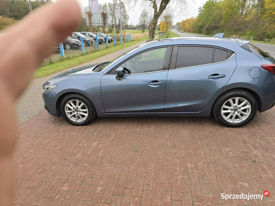 Mazda 3 Mazda 3 15 benzynka z niskim przebiegiem