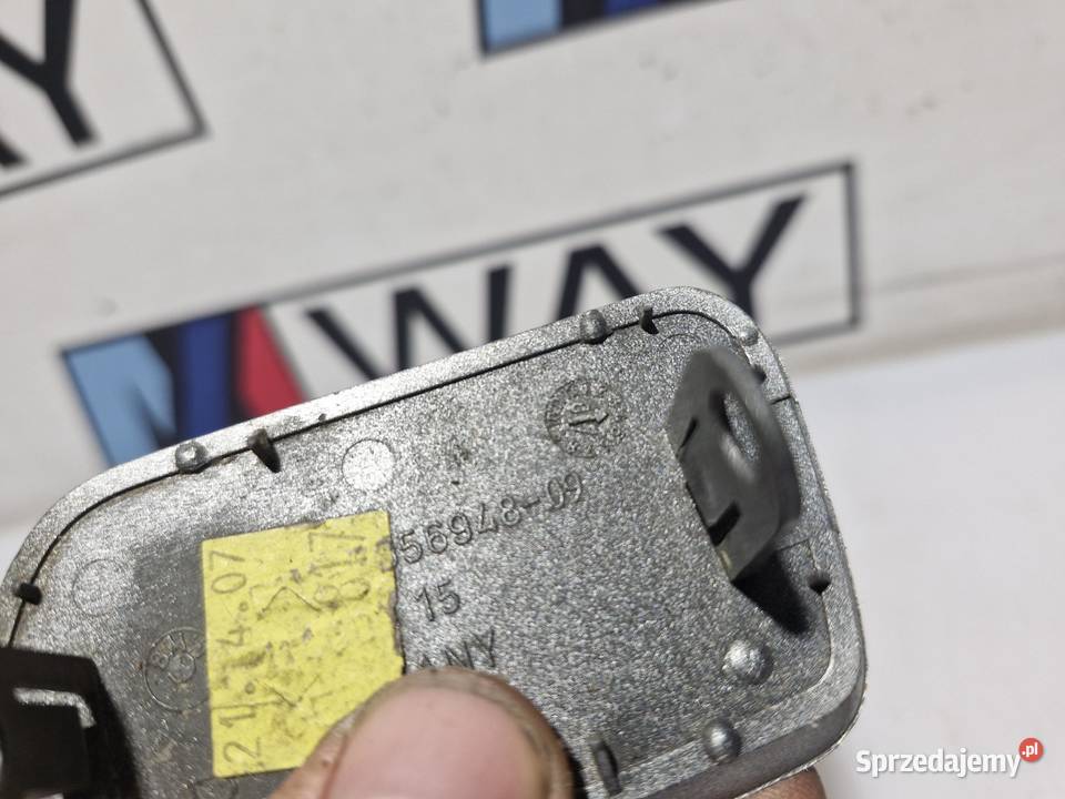 BMW E60 E61 ZAŚLEPKA SPRYSKIWACZA PRAWA 7056948 osobowe dolnośląskie