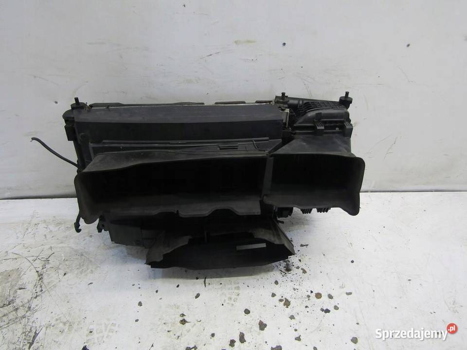 CHŁODNICE WENTYLATOR KOMPLET CHŁODNIC 09 NISSAN