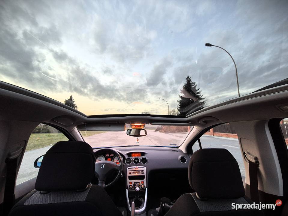 Peugeot 308 120 Climatronic HAK 2x Opony Szklany lakier metallic Mielec