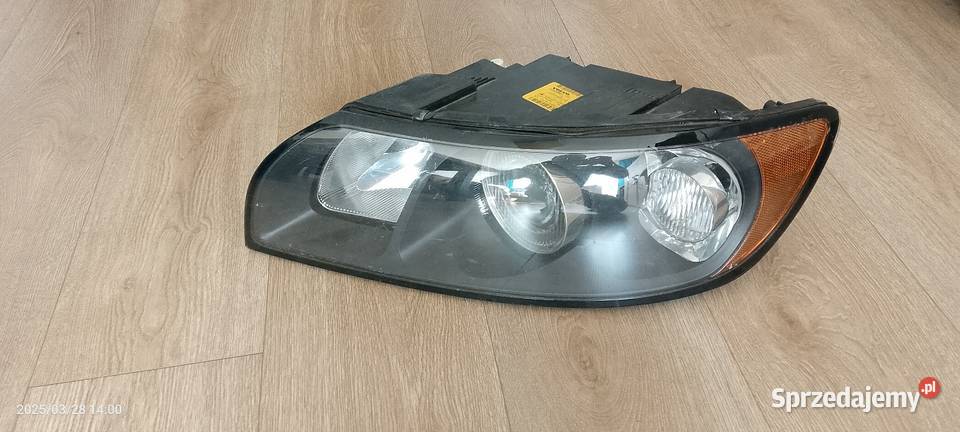 Lampa lewa przód Volvo V50 30698801 pomorskie Kościerzyna