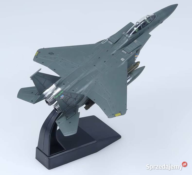 Model F15 E w skali 1100 Milanówek