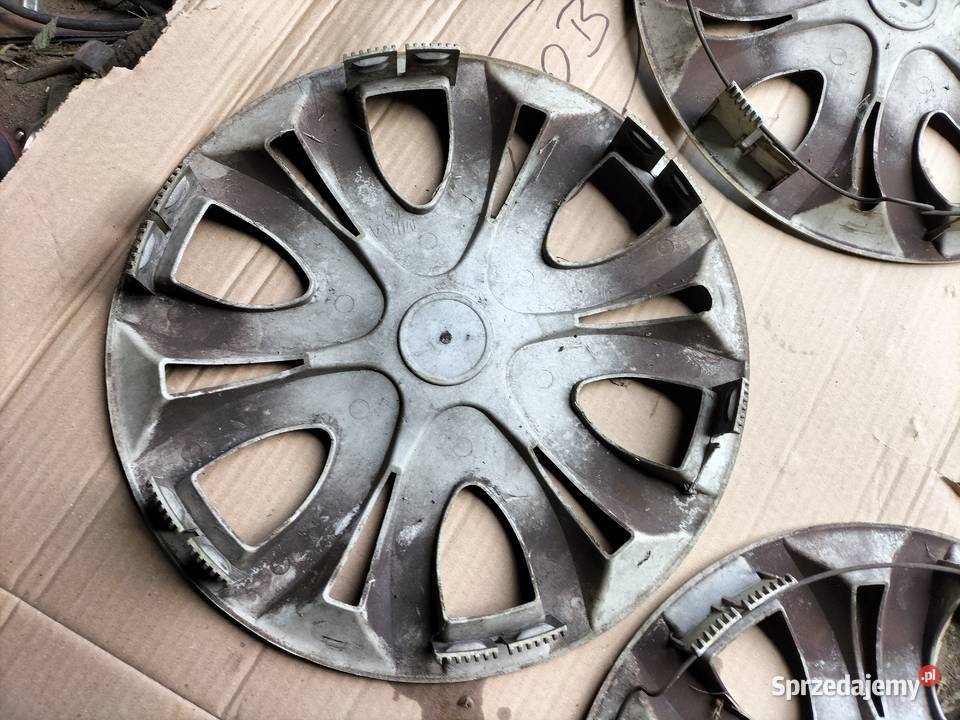 AUDI 80 A6 A3 KOŁPAK KAPSEL DEKIELEK KOŁPAKI R15 Kamień-Kolonia