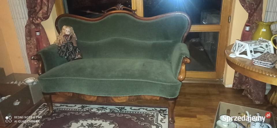 Sofa W stylu Ludwika XIX w Welurowa tapicerka Gdańsk