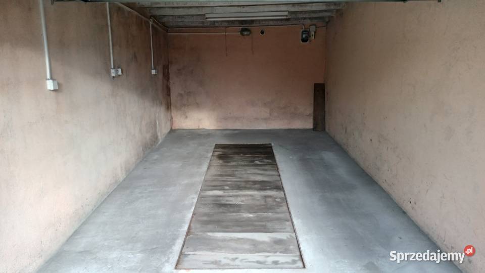 Wynajmę garaż w Zgierzu na Dubois 33 łódzkie Zgierz sprzedam