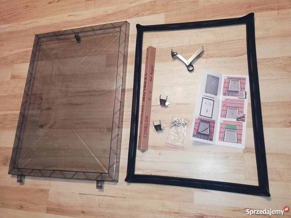 Kopuła czasza klapa do wyłazu dachowego WSZ małopolskie Nowy Sącz