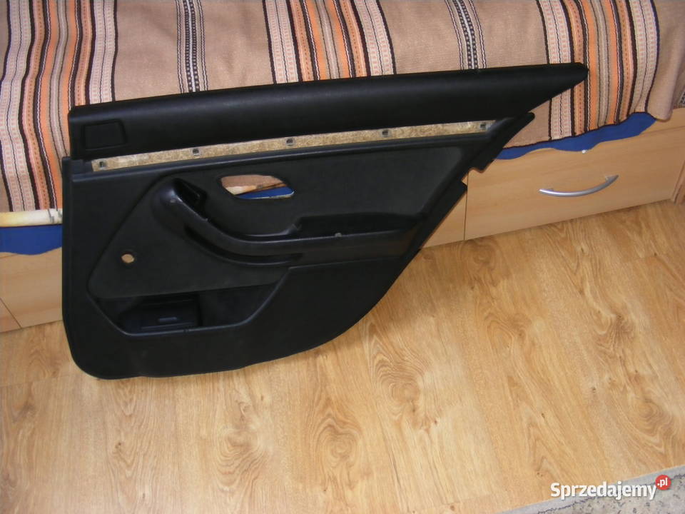 BOCZEK TAPICERKA DRZWI PRAWY TYŁ BMW E39 Wyposażenie wnętrza śląskie Rogów