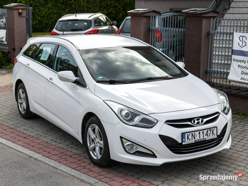Hyundai i40 17Diesel136165 światła przeciwmgielne Nowy Sącz