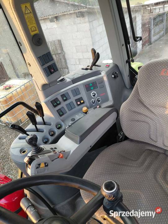 Claas Axion 820