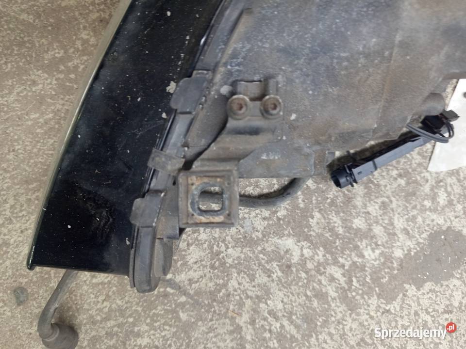 Reflektor prawy audi a4 b8 lift orginalny Rzeszów