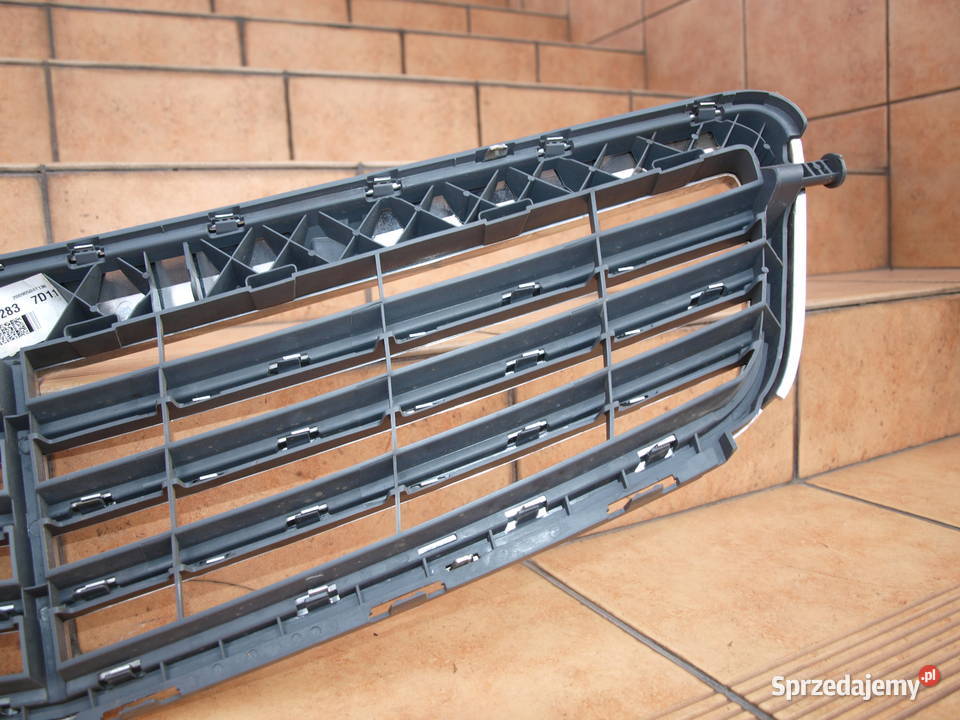 Mercedes C klasa W204 grill chrom atrapa przód wielkopolskie Kalisz