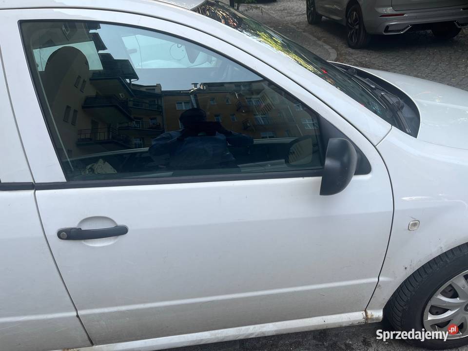 SKODA FABIA 2008 białastan średni 64KM opolskie