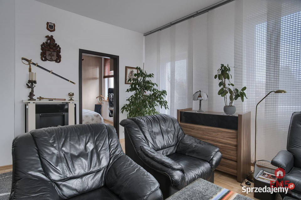 Dom wolnostojący 270m2 Żółtki