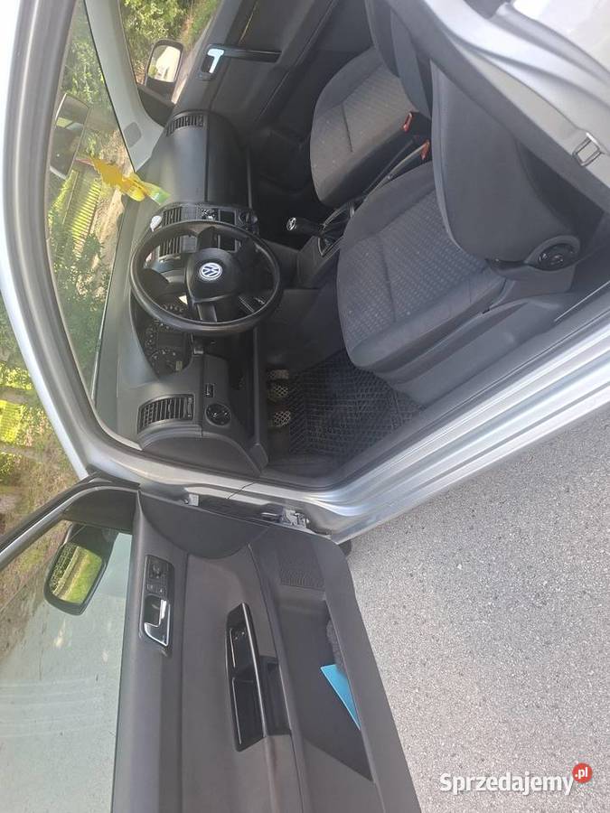 sprzedam volkswagen Polo 2002 silnik 14 benzyna Miechów
