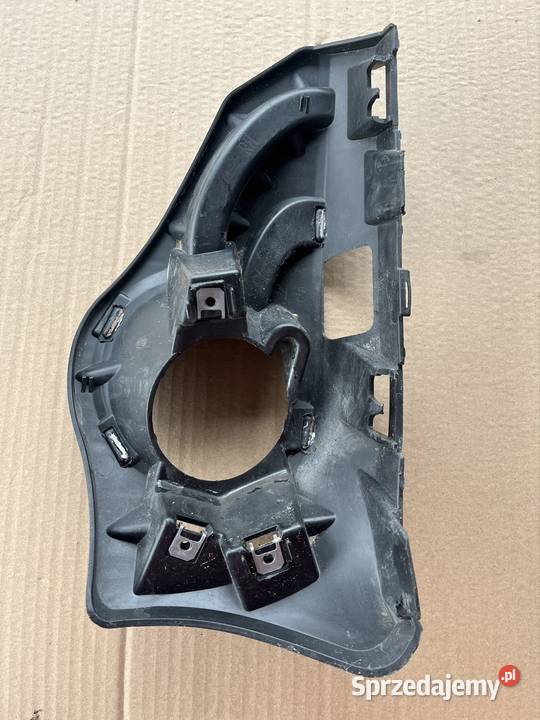 ŚLIZG PRAWY ZDERZAKA PRZÓD MOCOWANIE HALOGENU osobowe Międzychód