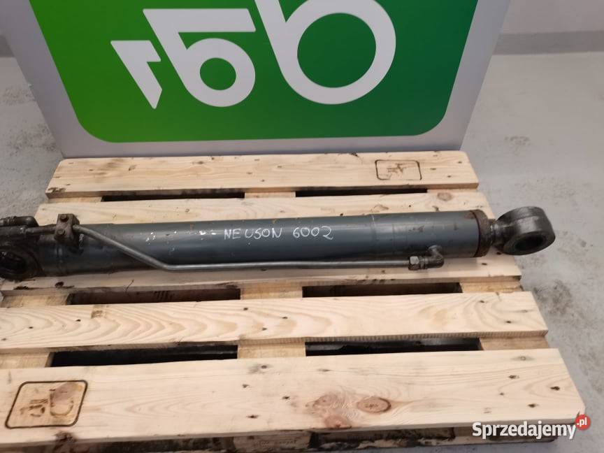 Neuson 6002 Siłownik wysięgnika Rolnictwo Wilkowo
