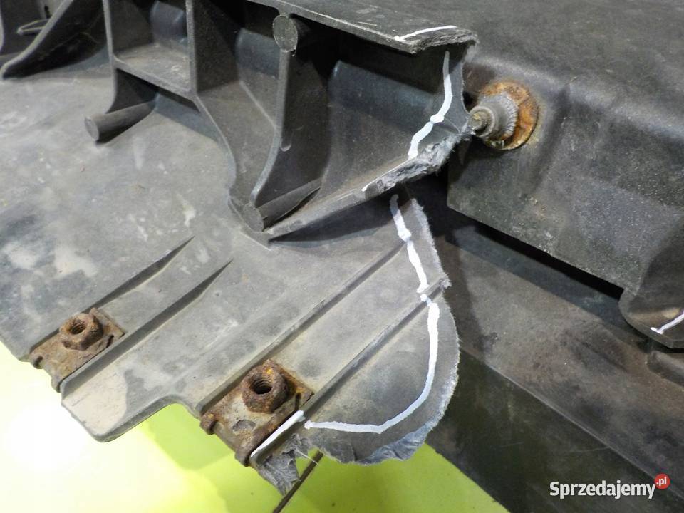 MAZDA CX7 23 T 08r zderzak przod